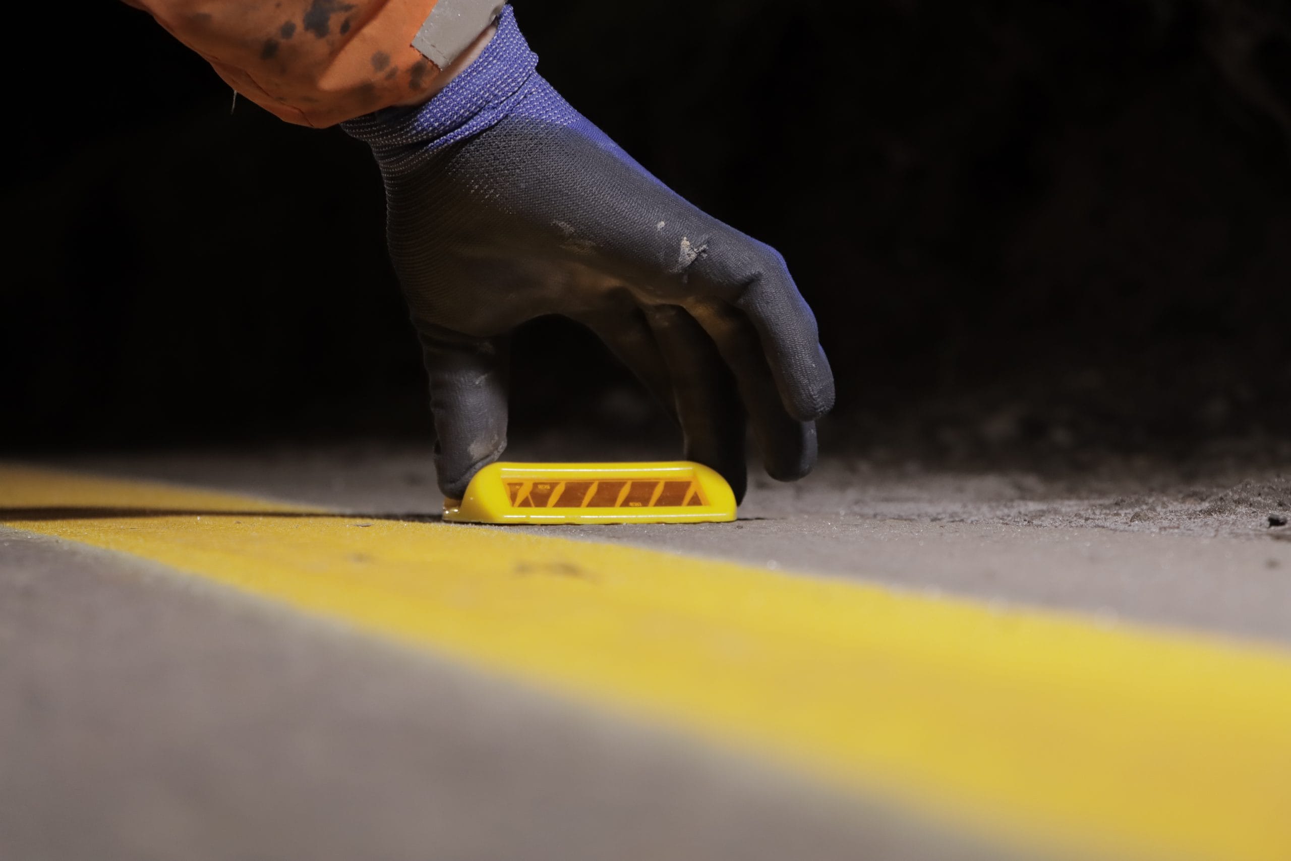 FOTOS INSTALACIÓN DE TACHAS REFLECTIVAS EN AUTOPISTA NORTE 12-03-25- (2)